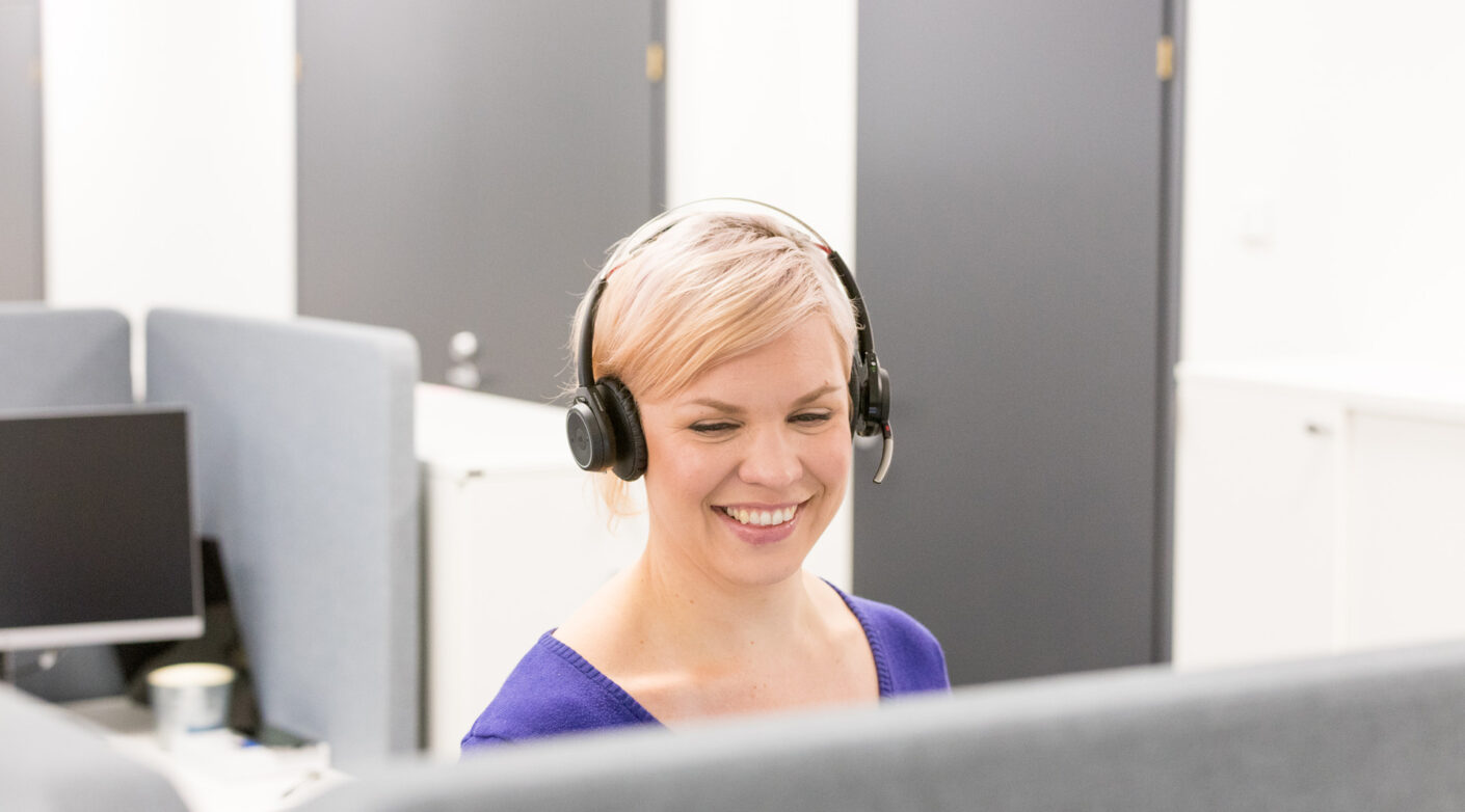 customer-service-elenia